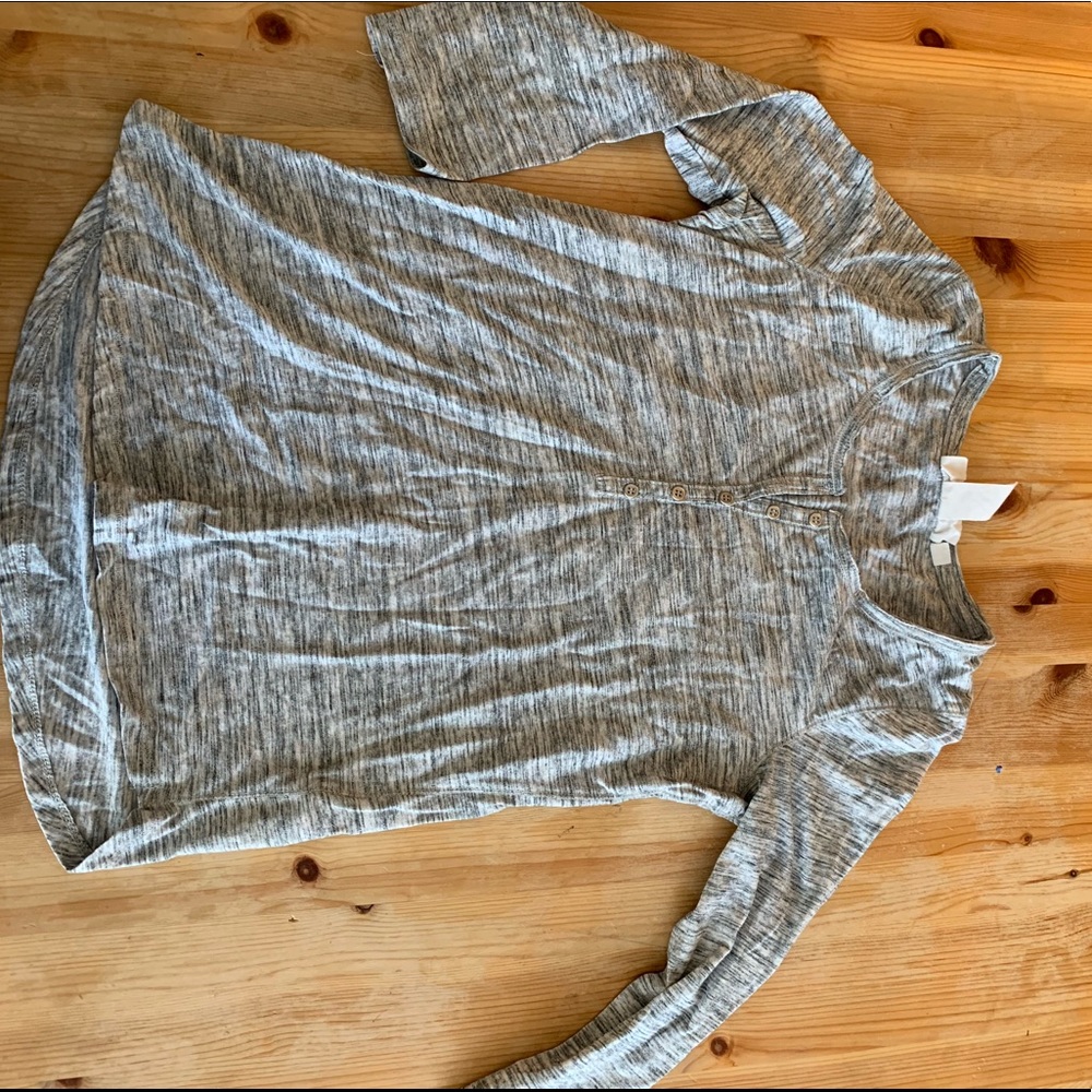Quarter sleeve tee